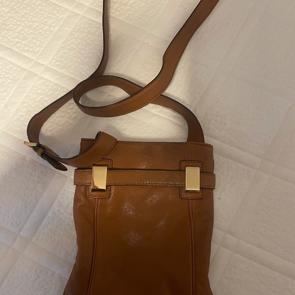 Michael kors cross body - Picture 3 of 3
